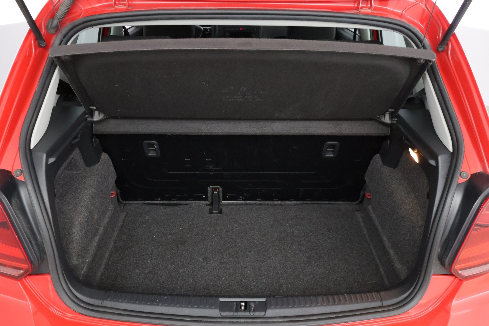 VOLKSWAGEN Polo 2016