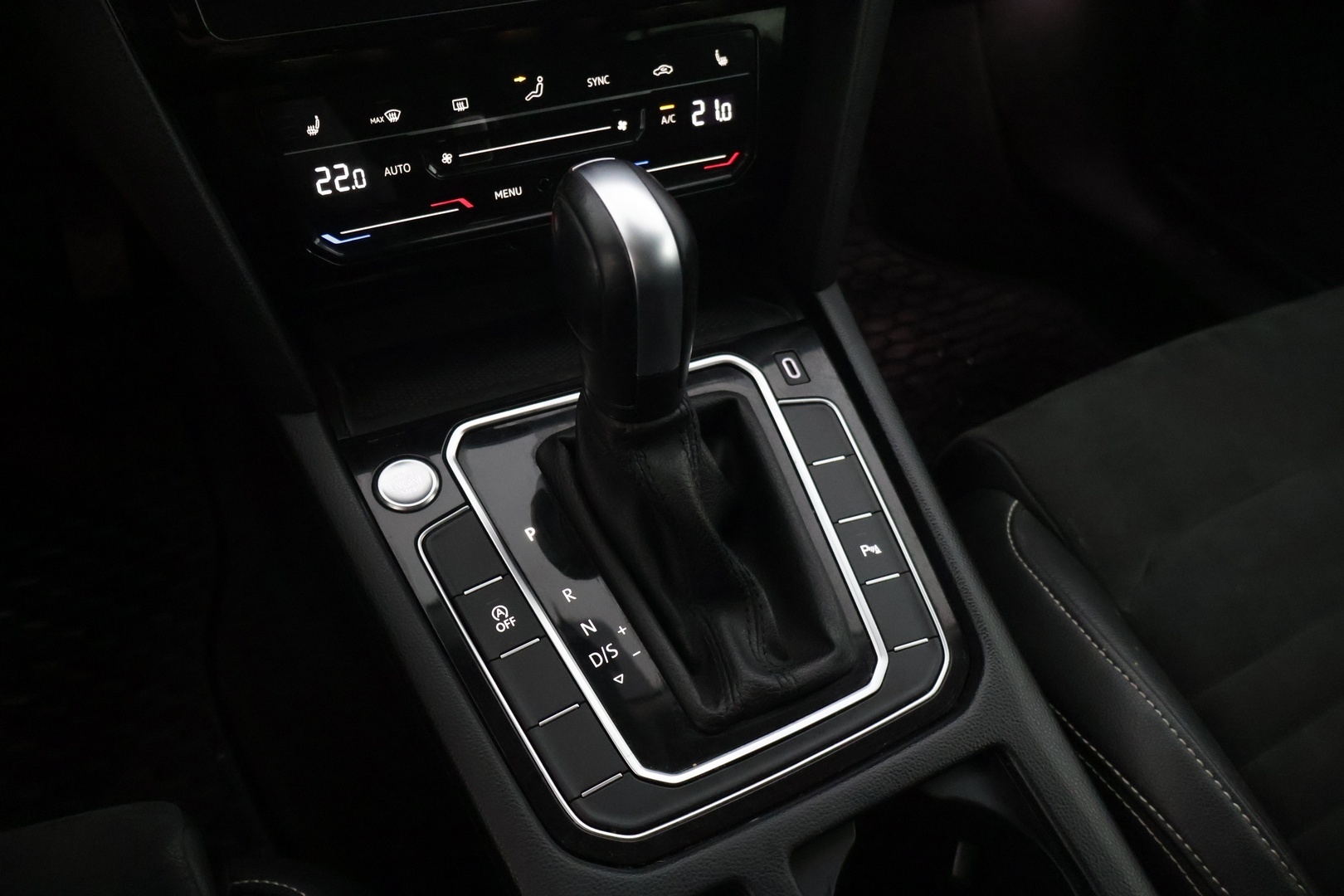 VOLKSWAGEN Passat 2021