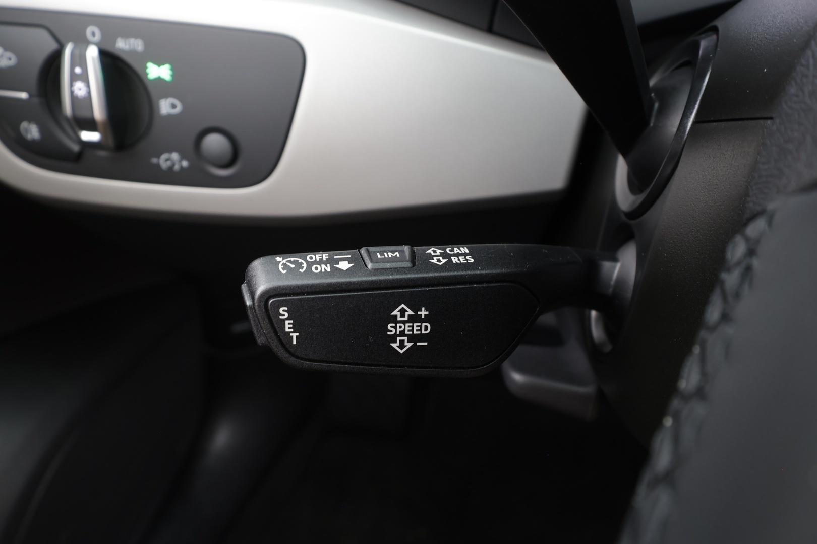 AUDI A4 2023