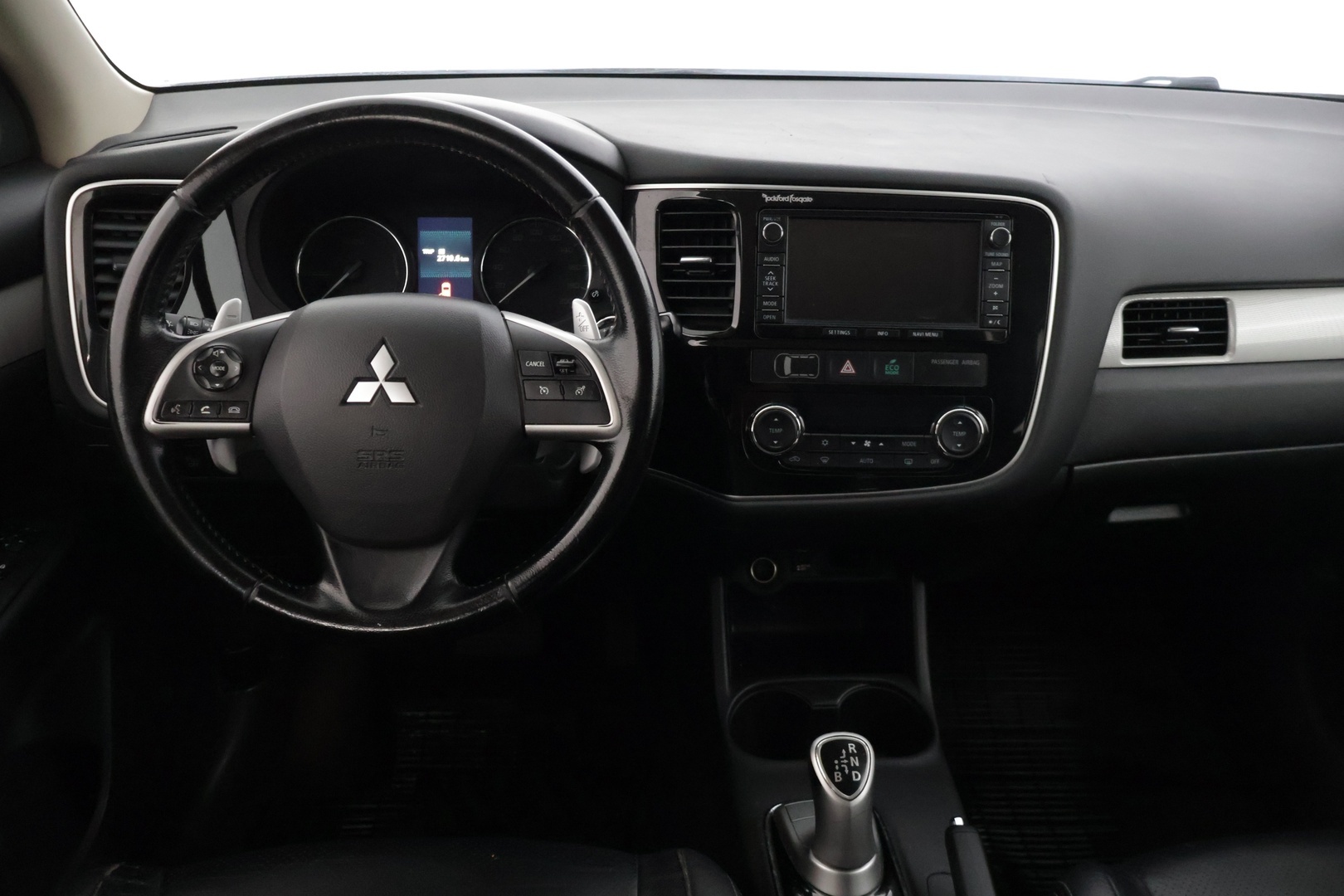 MITSUBISHI Outlander 2014