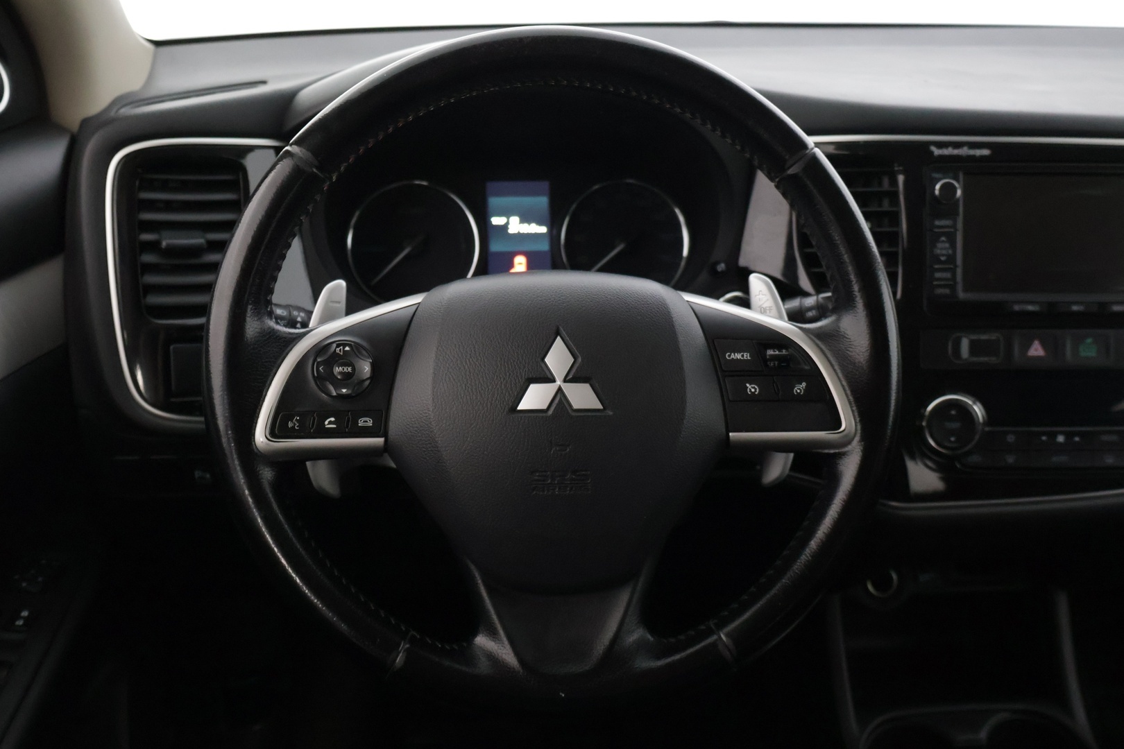 MITSUBISHI Outlander 2014