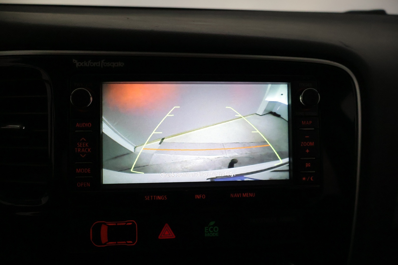 MITSUBISHI Outlander 2014