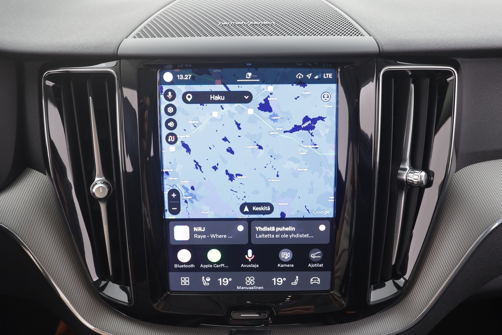 VOLVO XC60 2023