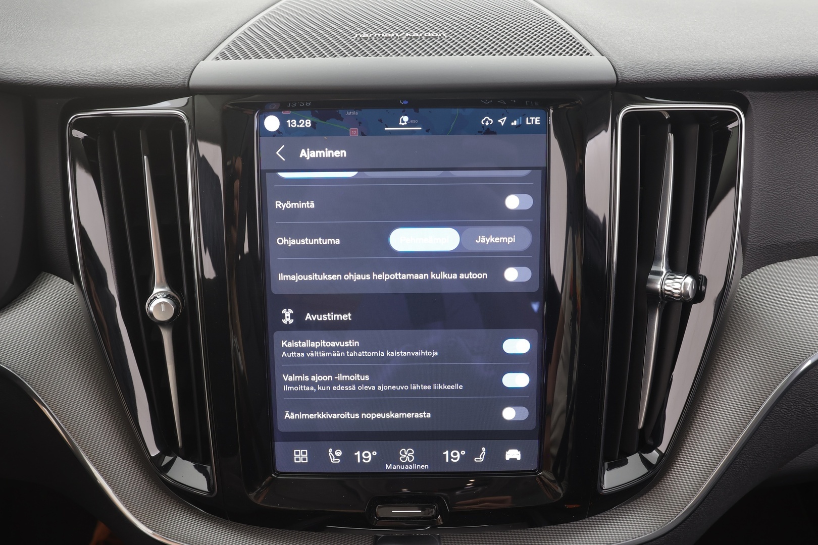VOLVO XC60 2023