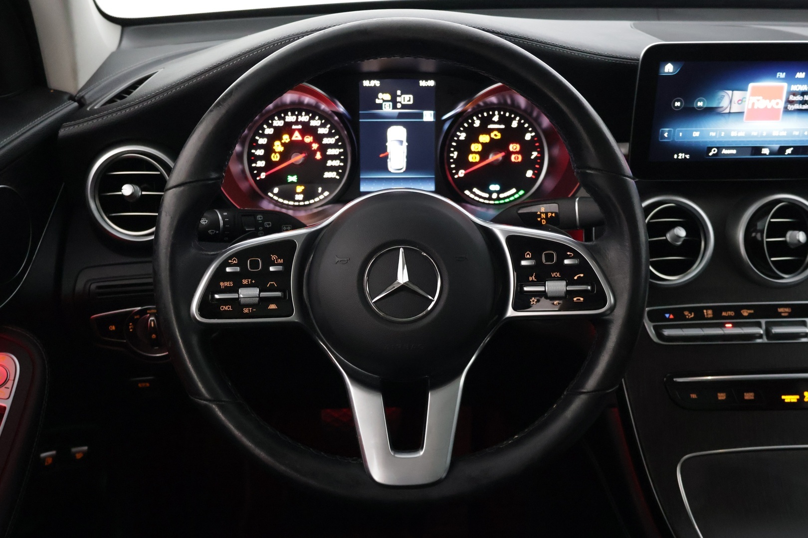 MERCEDES-BENZ GLC 2020