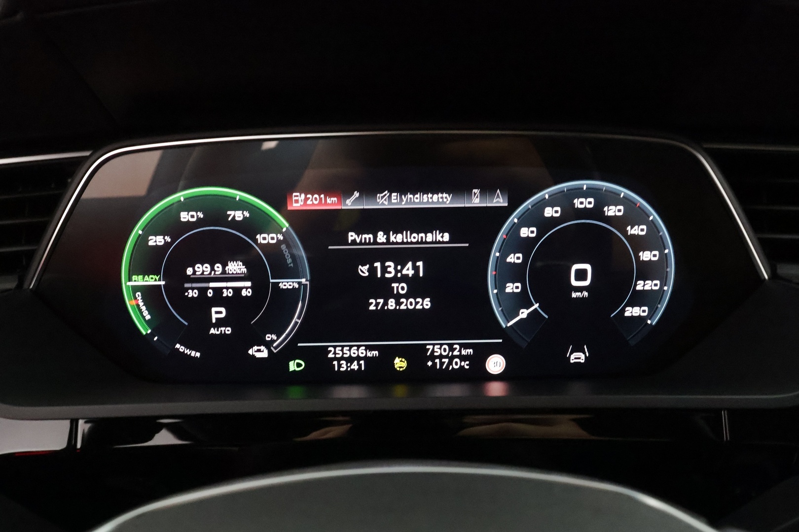 AUDI E-TRON 2022