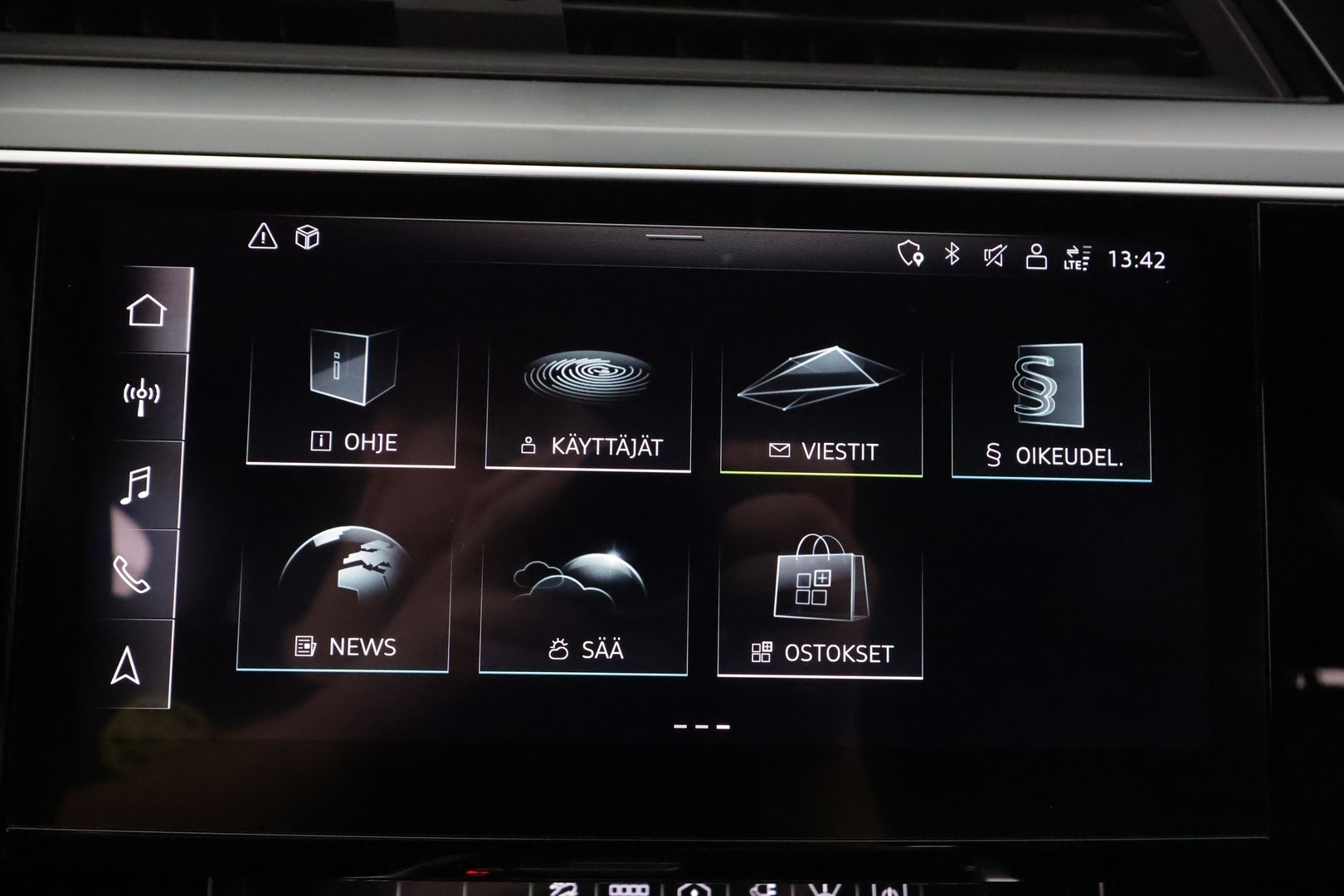 AUDI E-TRON 2022