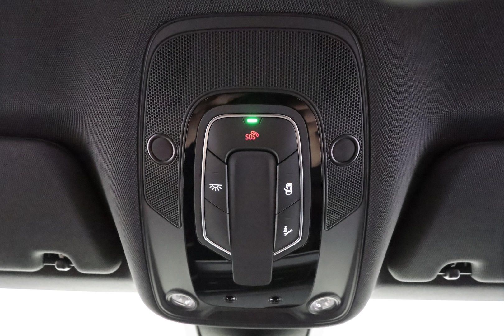 AUDI E-TRON 2022