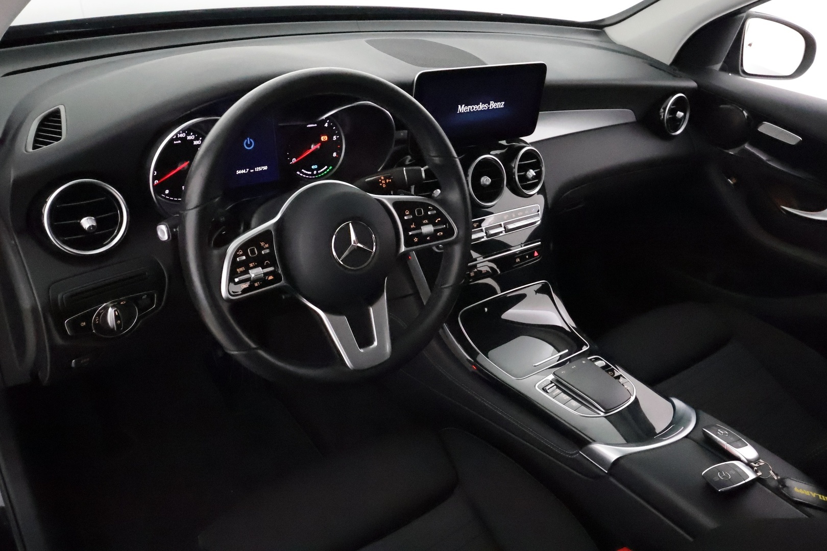 MERCEDES-BENZ GLC 2021