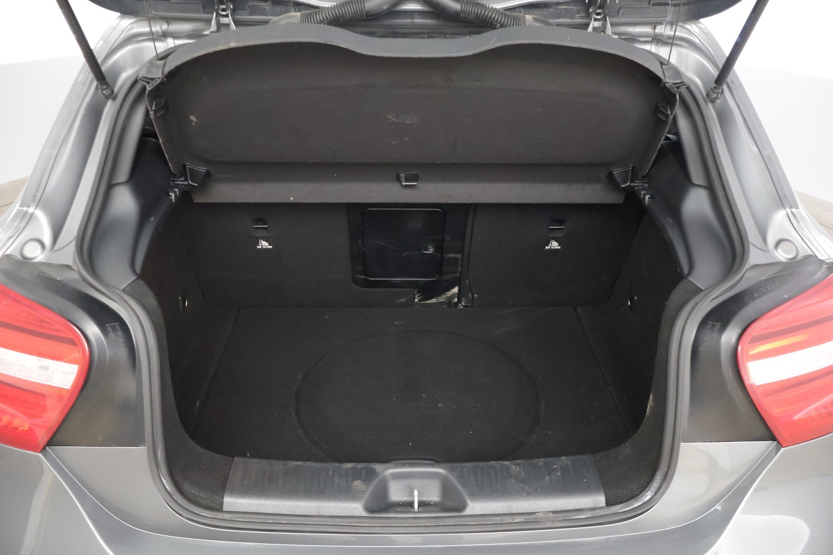 MERCEDES-BENZ A 2014