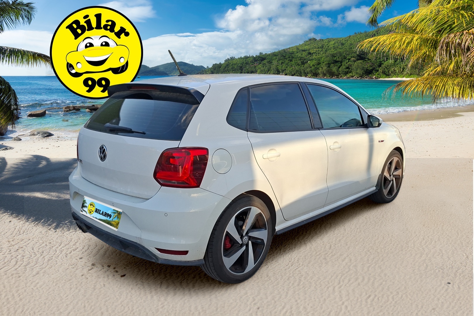 VOLKSWAGEN Polo 2015