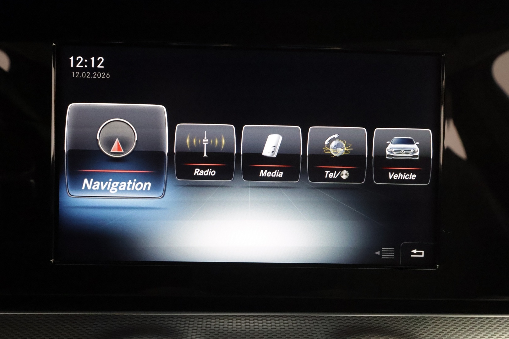 MERCEDES-BENZ E 2017