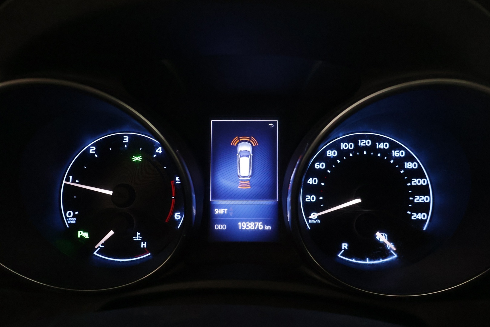 TOYOTA Auris 2016