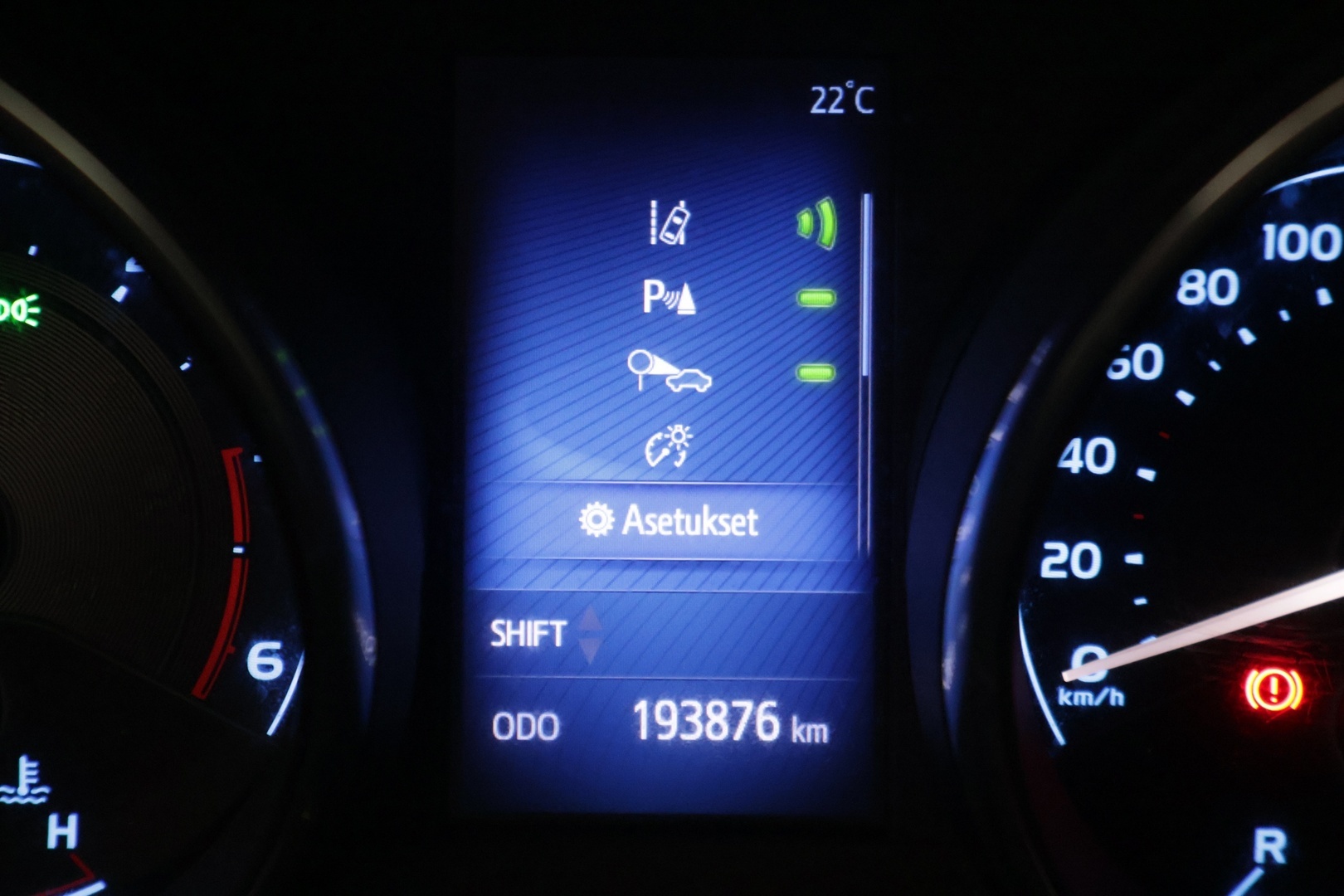 TOYOTA Auris 2016