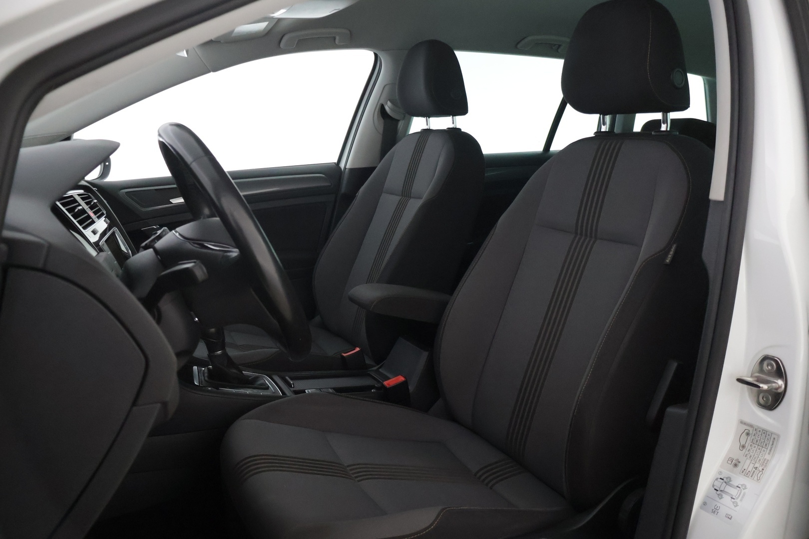 VOLKSWAGEN Golf 2017