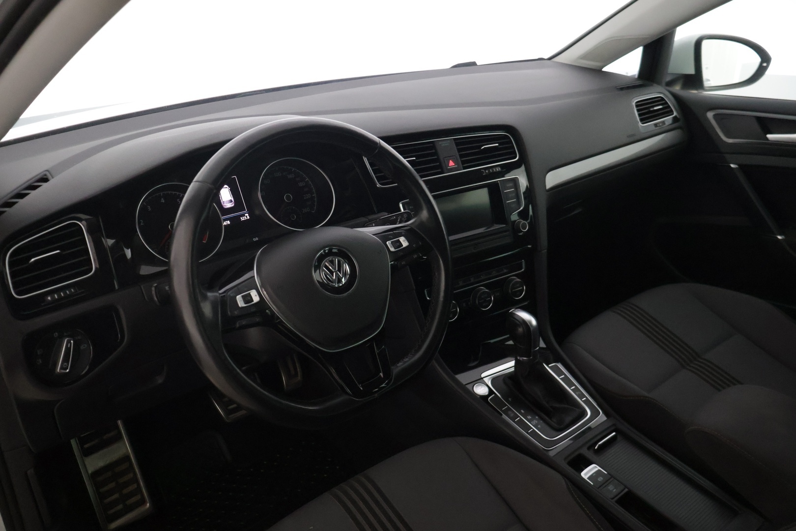 VOLKSWAGEN Golf 2017