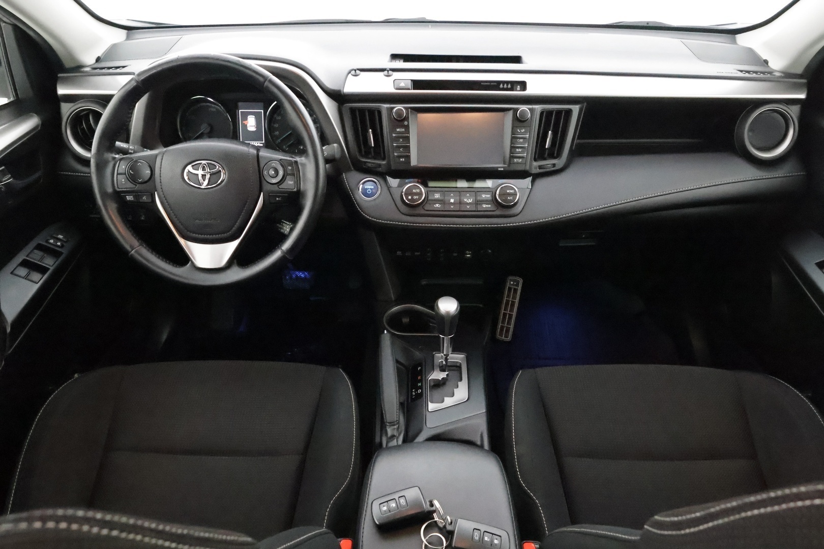 TOYOTA RAV4 2017