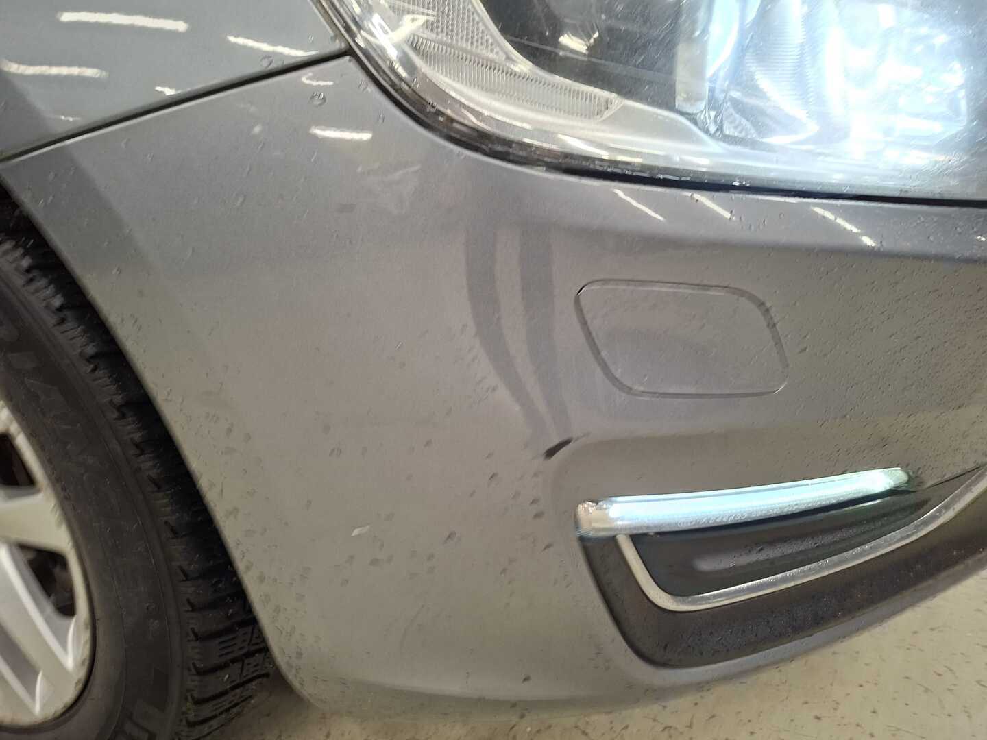VOLVO V60 2016