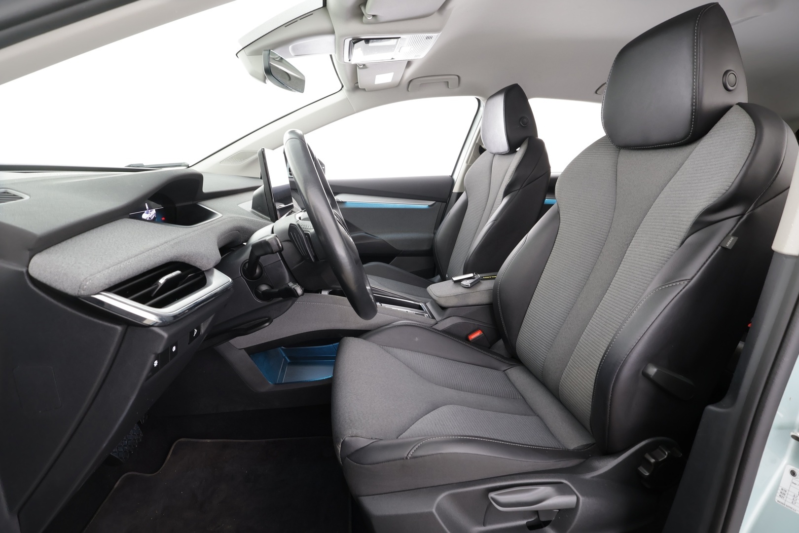 SKODA Enyaq 2023