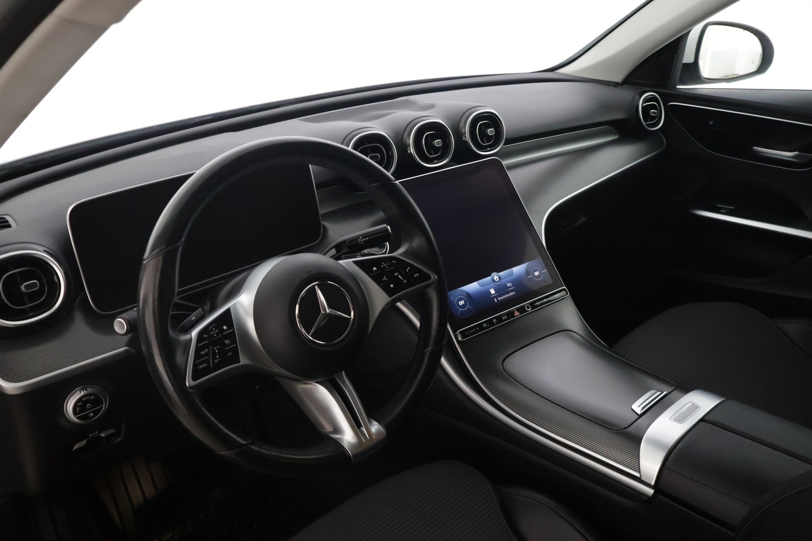 MERCEDES-BENZ C 2022