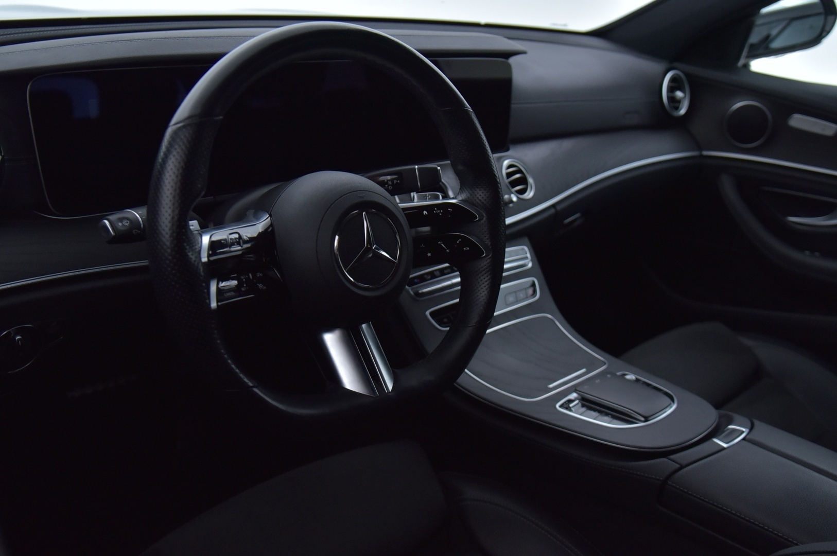 MERCEDES-BENZ E 2021