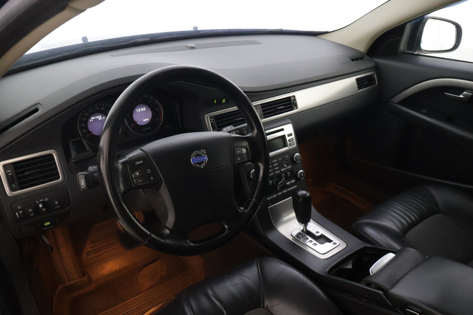 VOLVO V70 2008