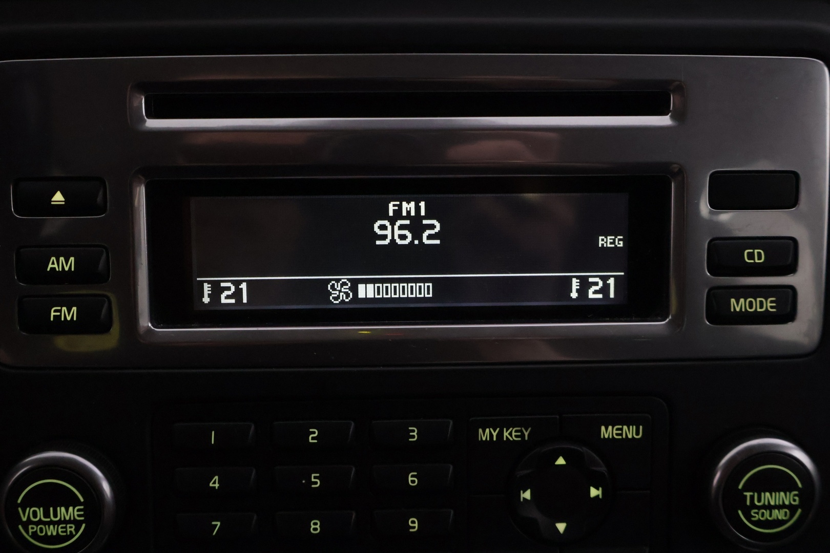 VOLVO V70 2008