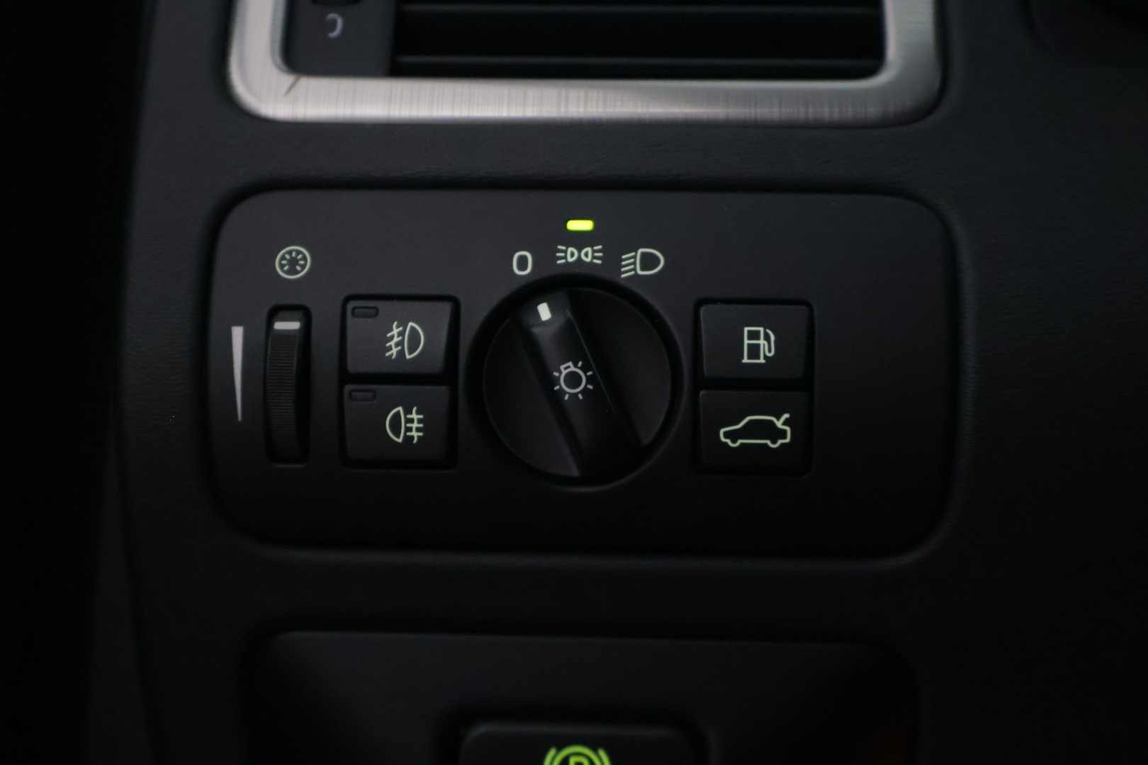 VOLVO V70 2008