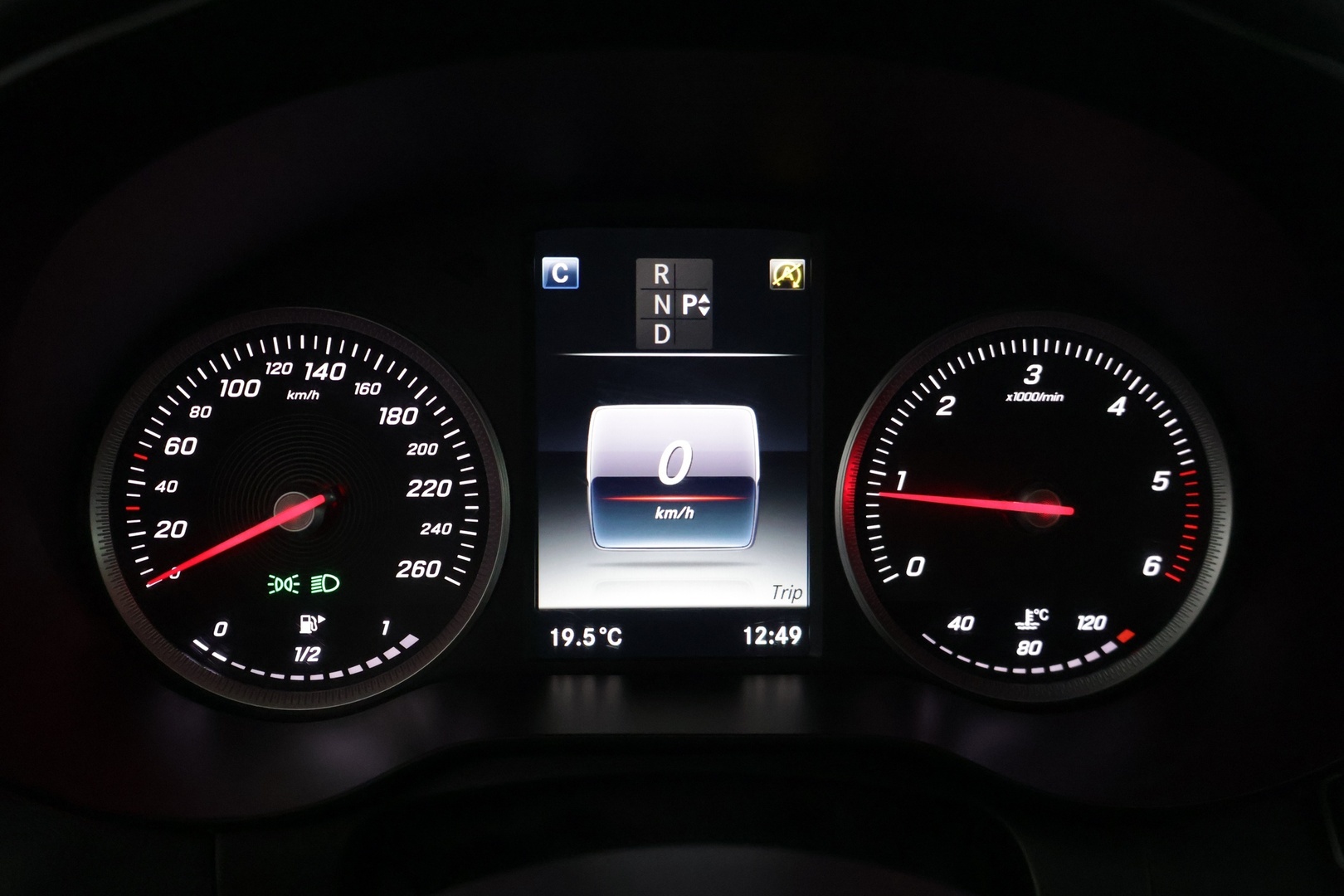 MERCEDES-BENZ C 2016