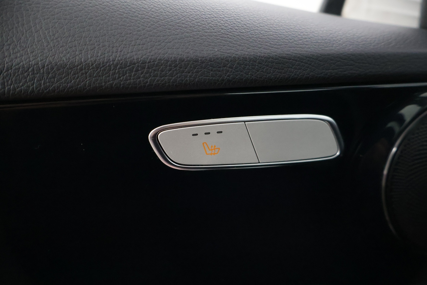 MERCEDES-BENZ C 2016