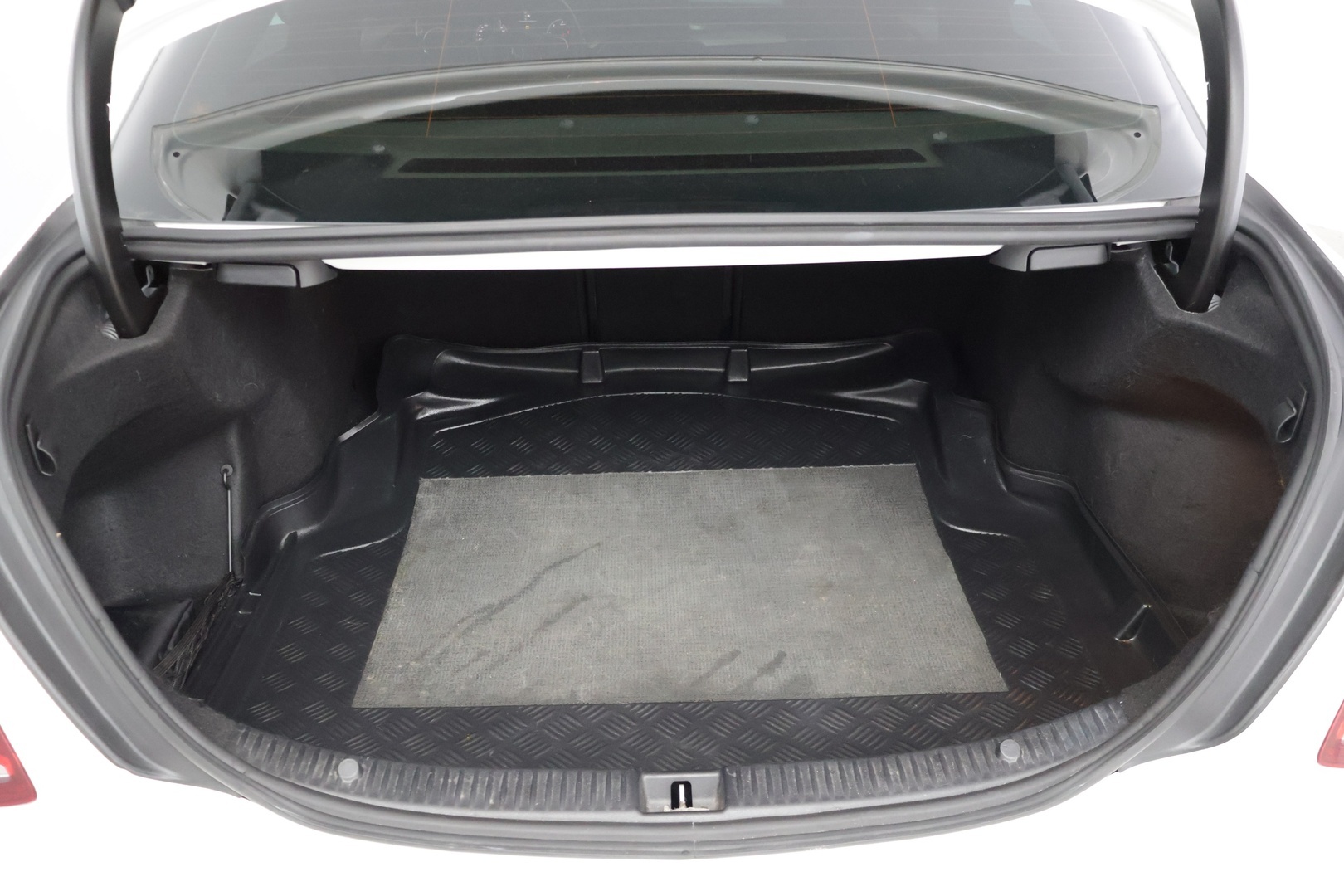 MERCEDES-BENZ C 2016