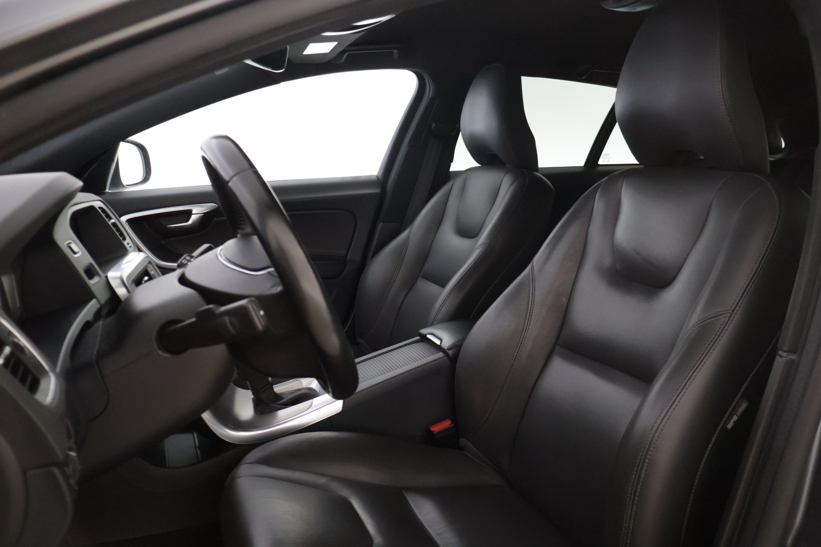 VOLVO V60 2017