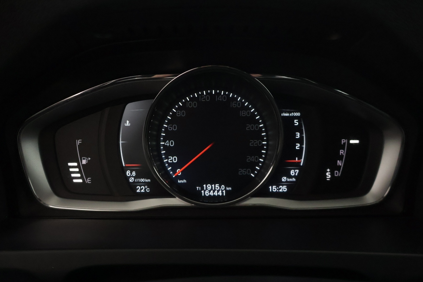 VOLVO V60 2017