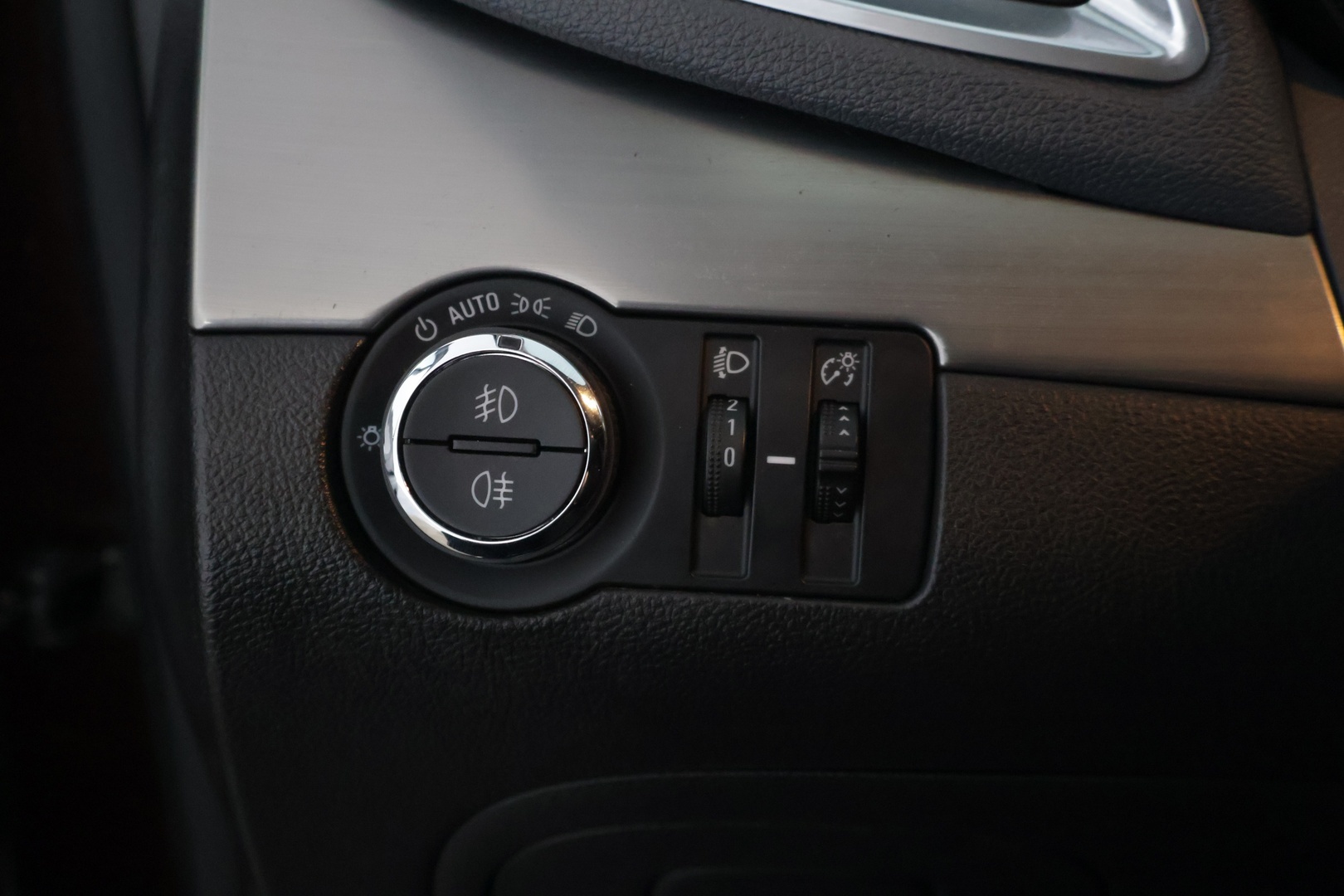 OPEL Mokka 2013