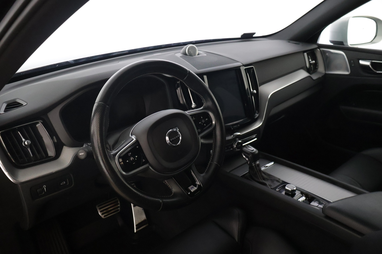 VOLVO XC60 2018