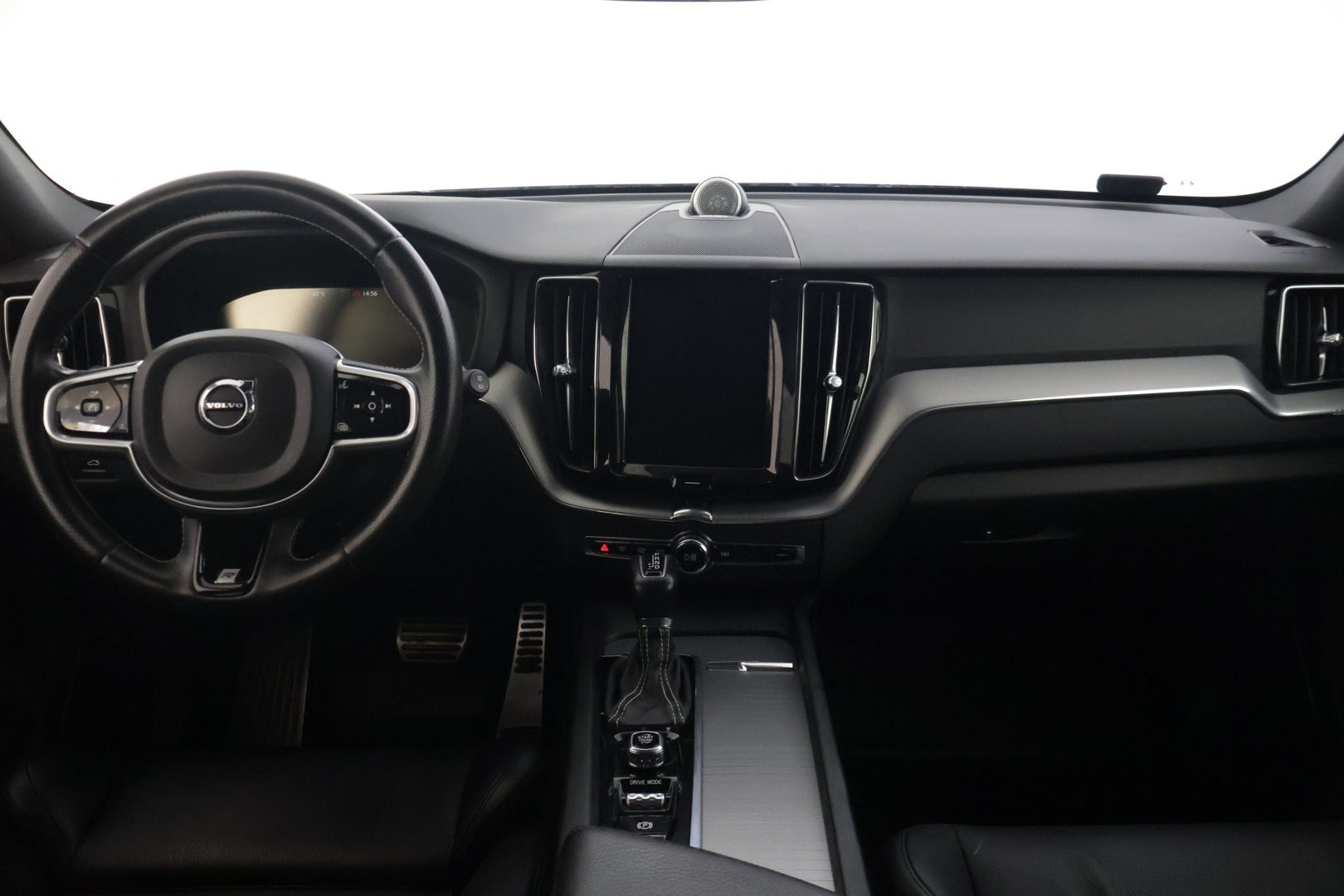 VOLVO XC60 2018