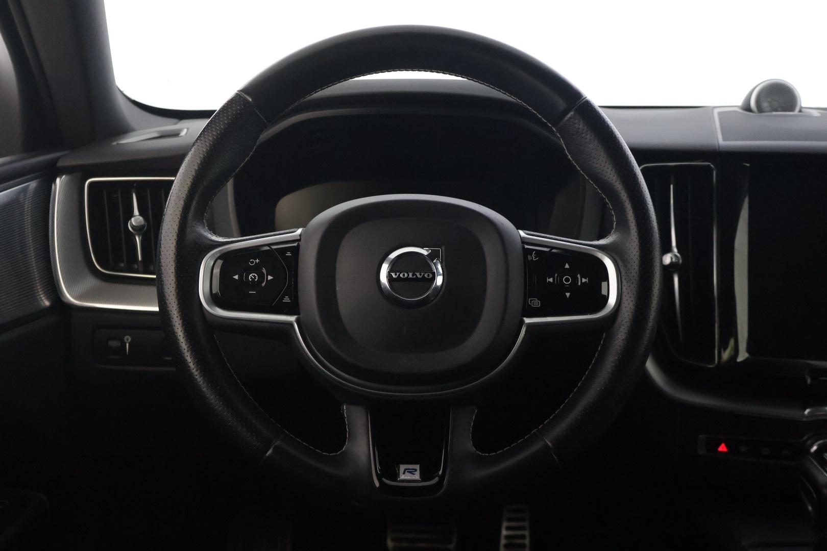 VOLVO XC60 2018