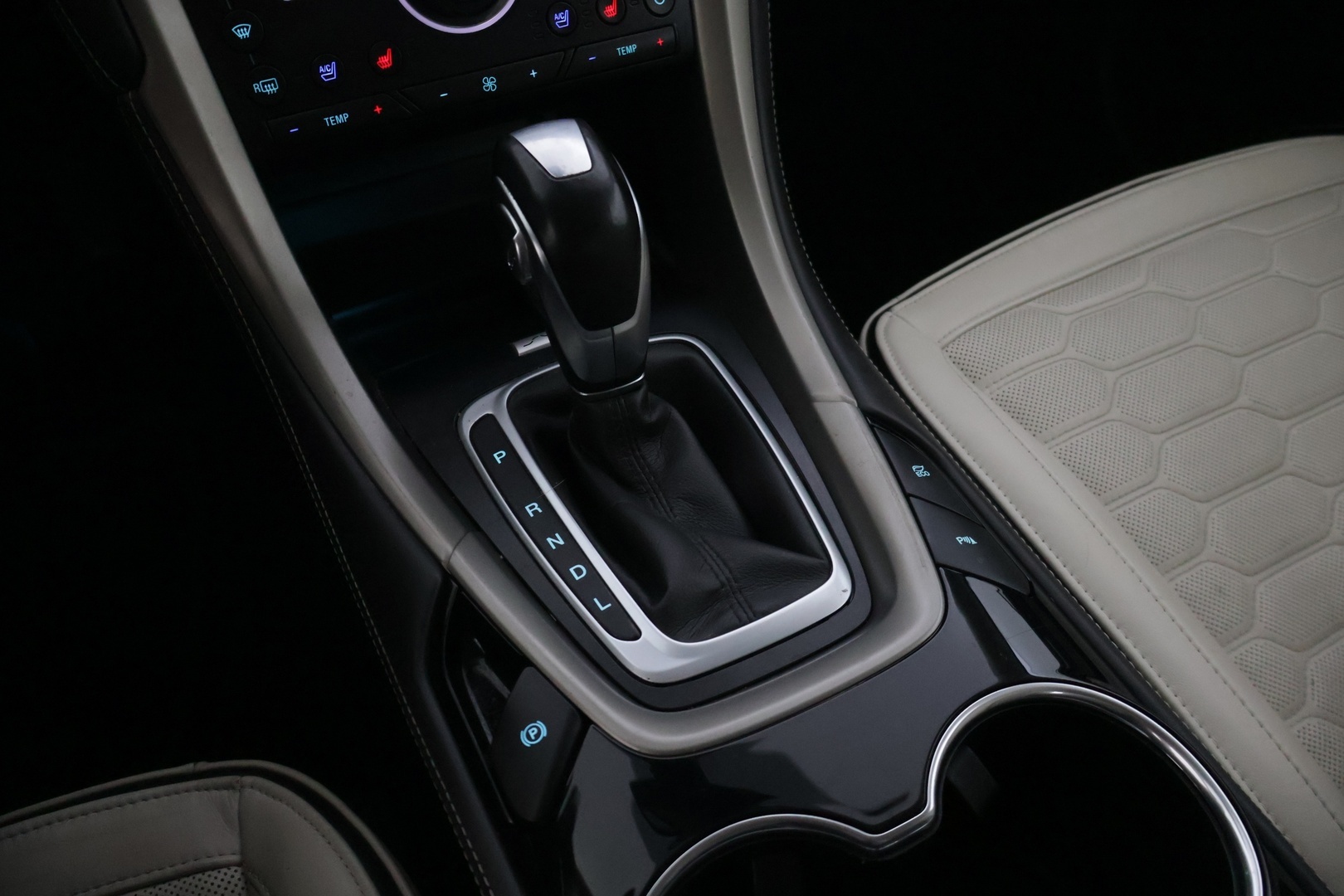 FORD Mondeo 2018