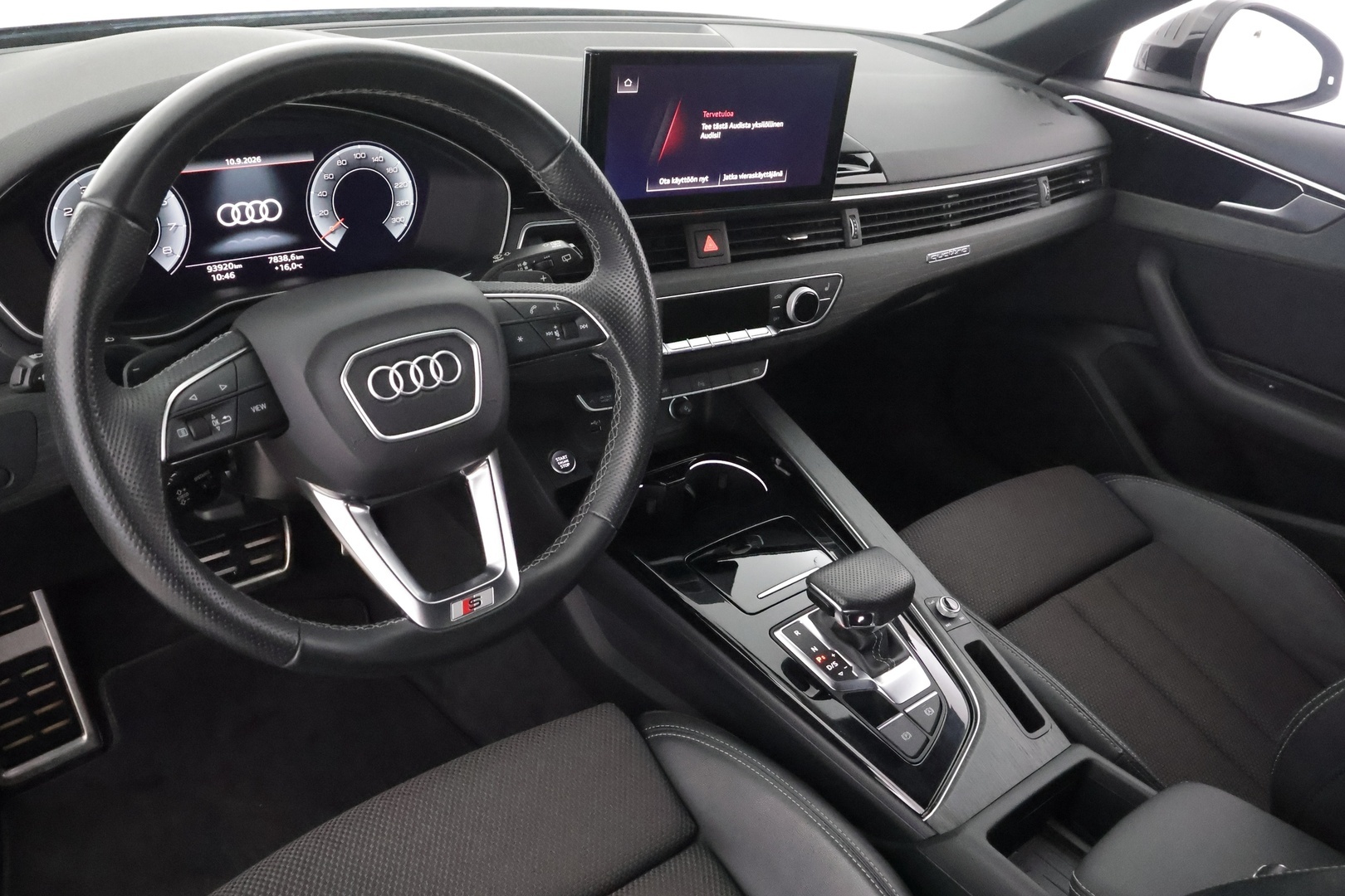 AUDI A4 2021