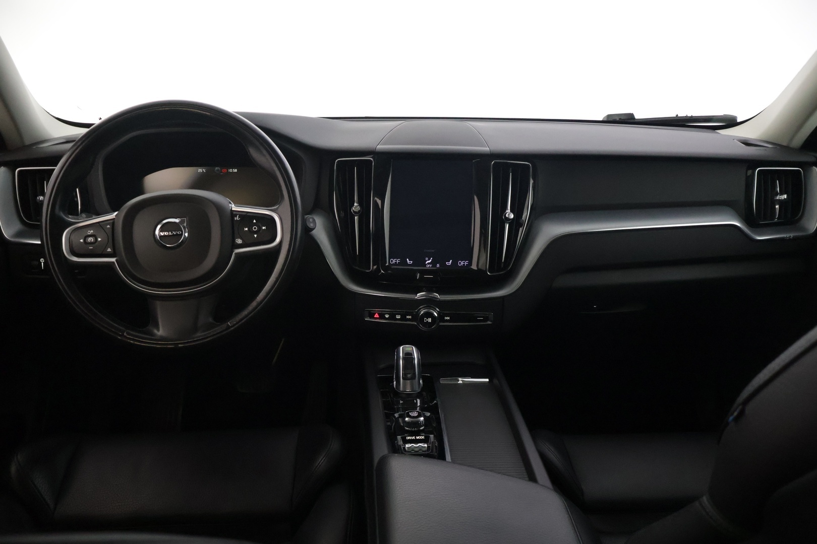 VOLVO XC60 2018