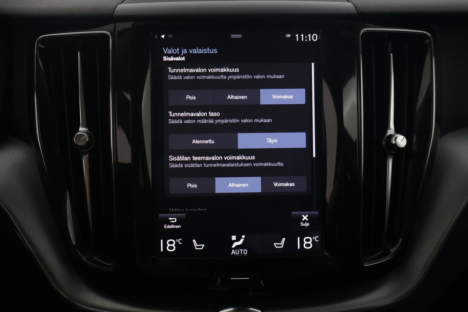 VOLVO XC60 2018