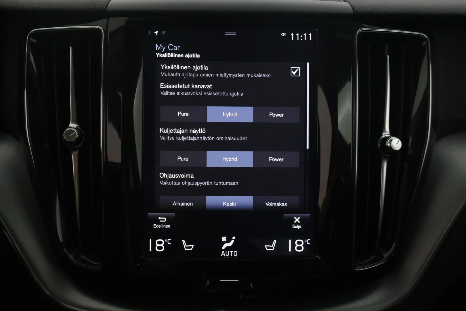 VOLVO XC60 2018