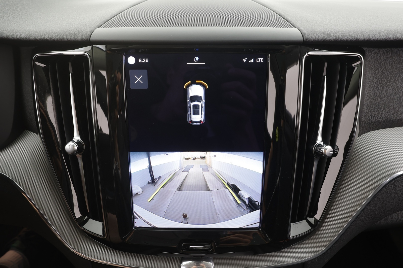 VOLVO XC60 2023