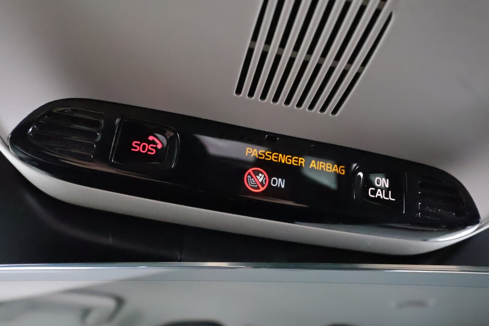 VOLVO V90 2021