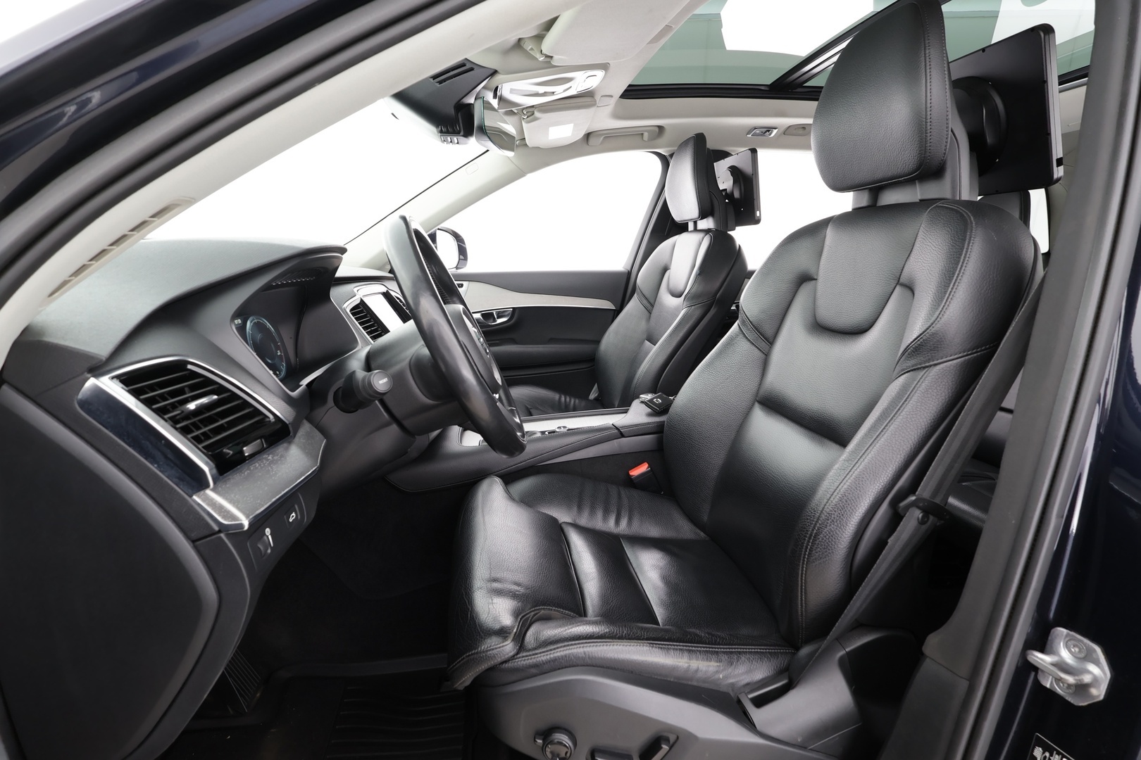VOLVO XC90 2016