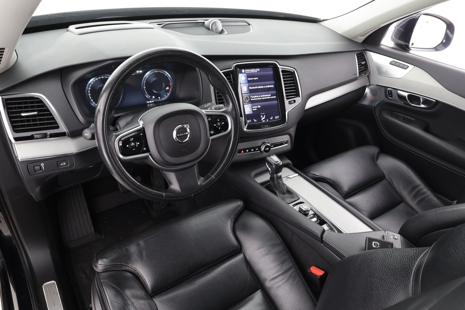 VOLVO XC90 2016