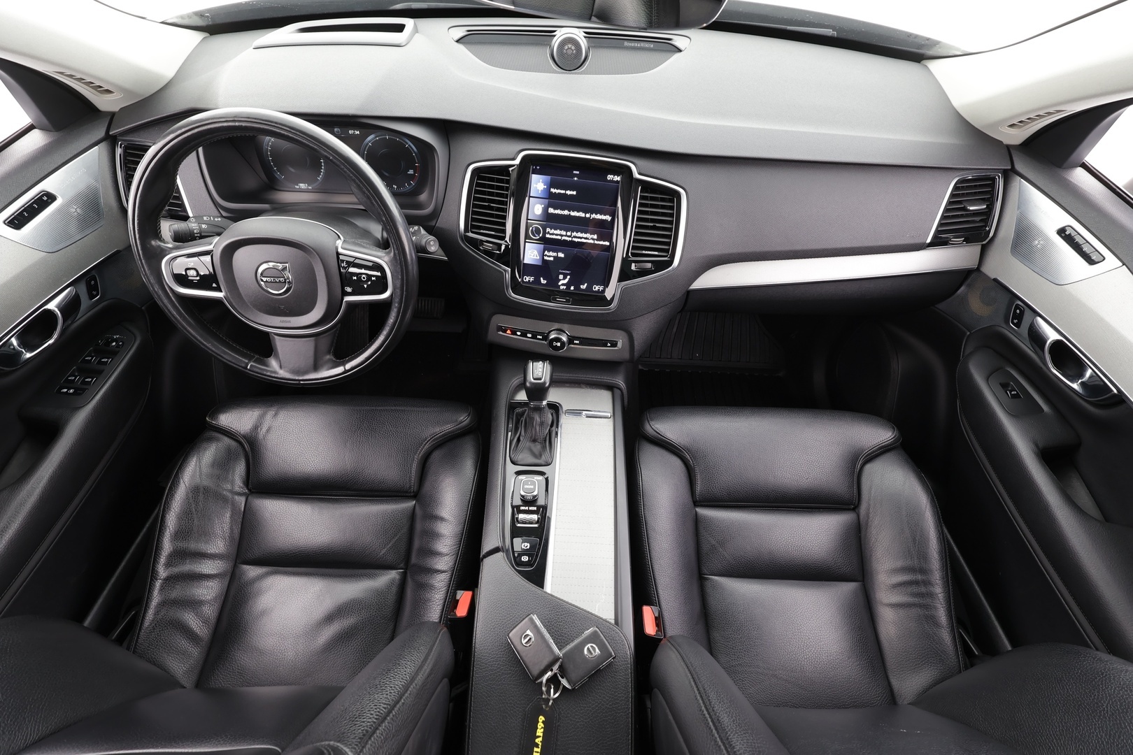 VOLVO XC90 2016