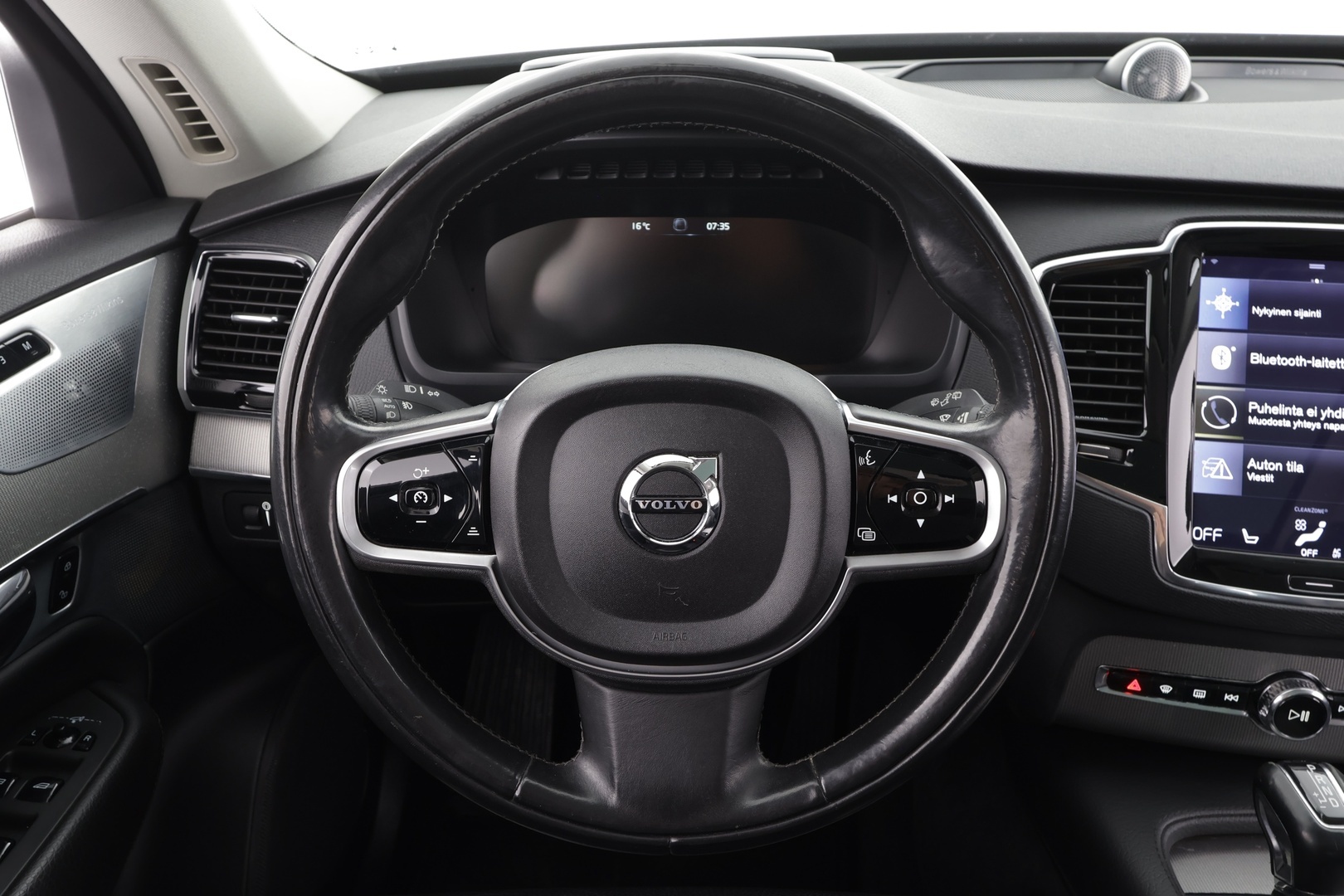 VOLVO XC90 2016