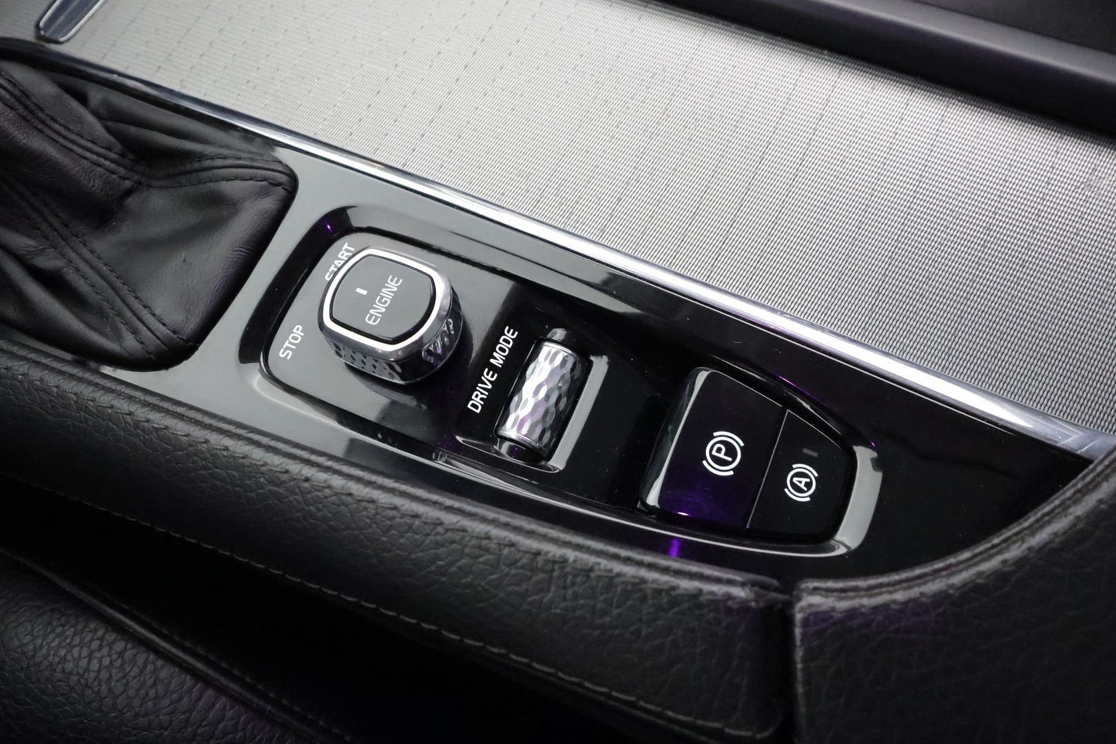 VOLVO XC90 2016