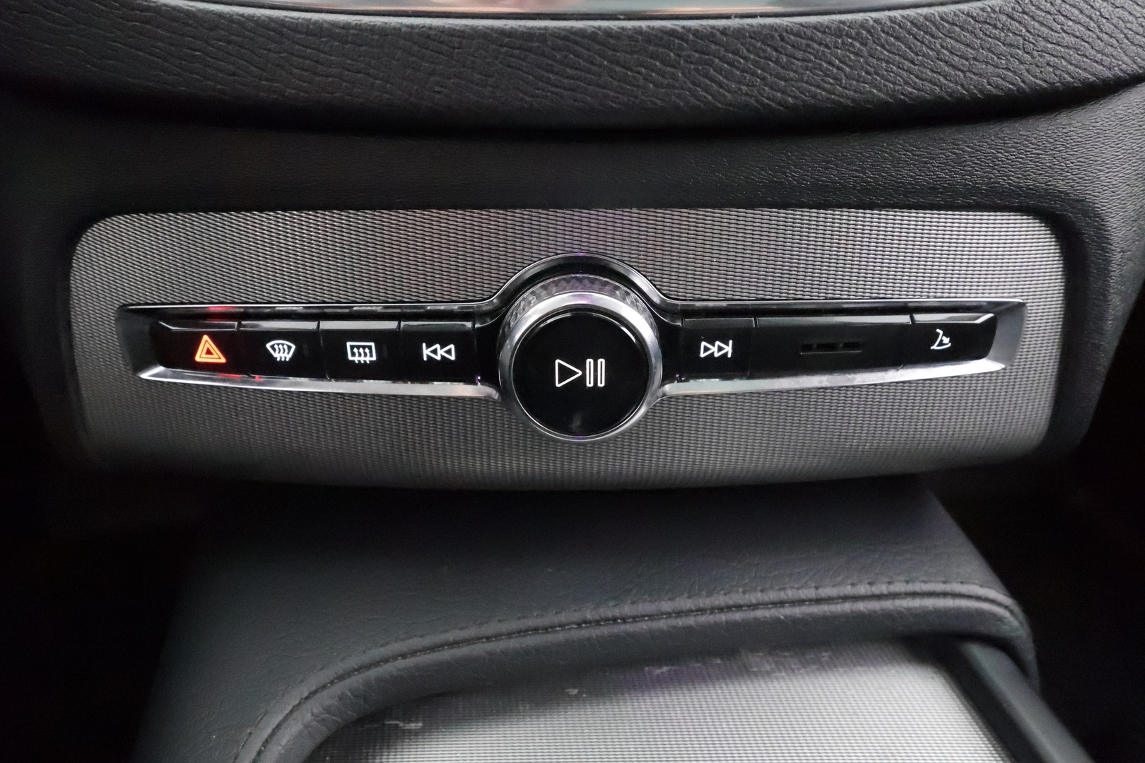 VOLVO XC90 2016